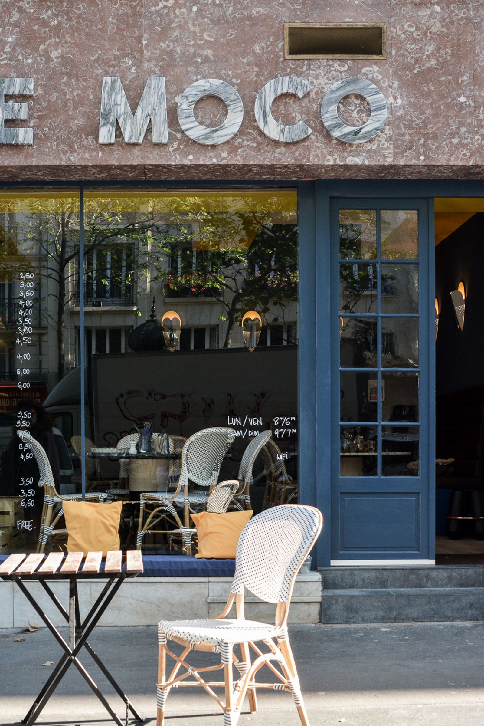 cafe moco restaurant paris