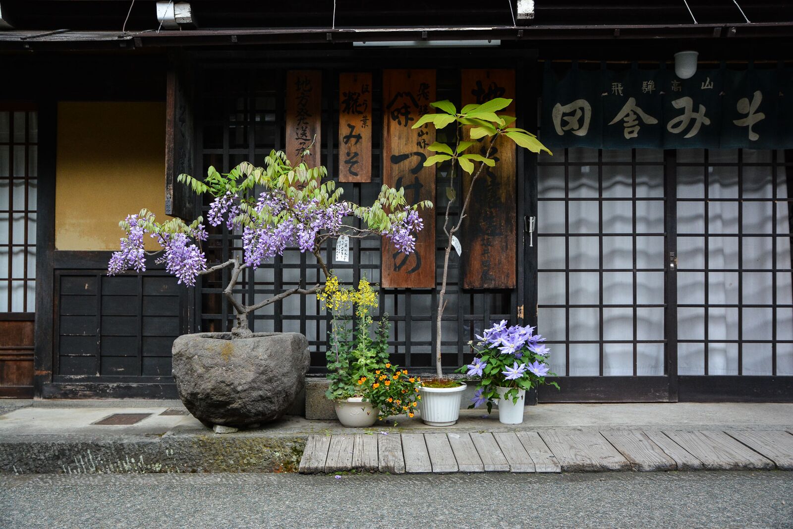 Le quartier Sanmachi-suji à Takayama dans les alpes Japonaises,Japon