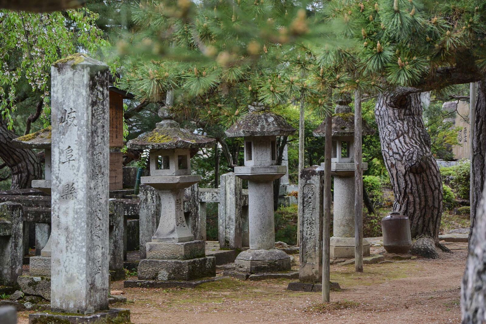 temples de Higashiyama Teramachi à Takayama dans les alpes japonaises, Japon