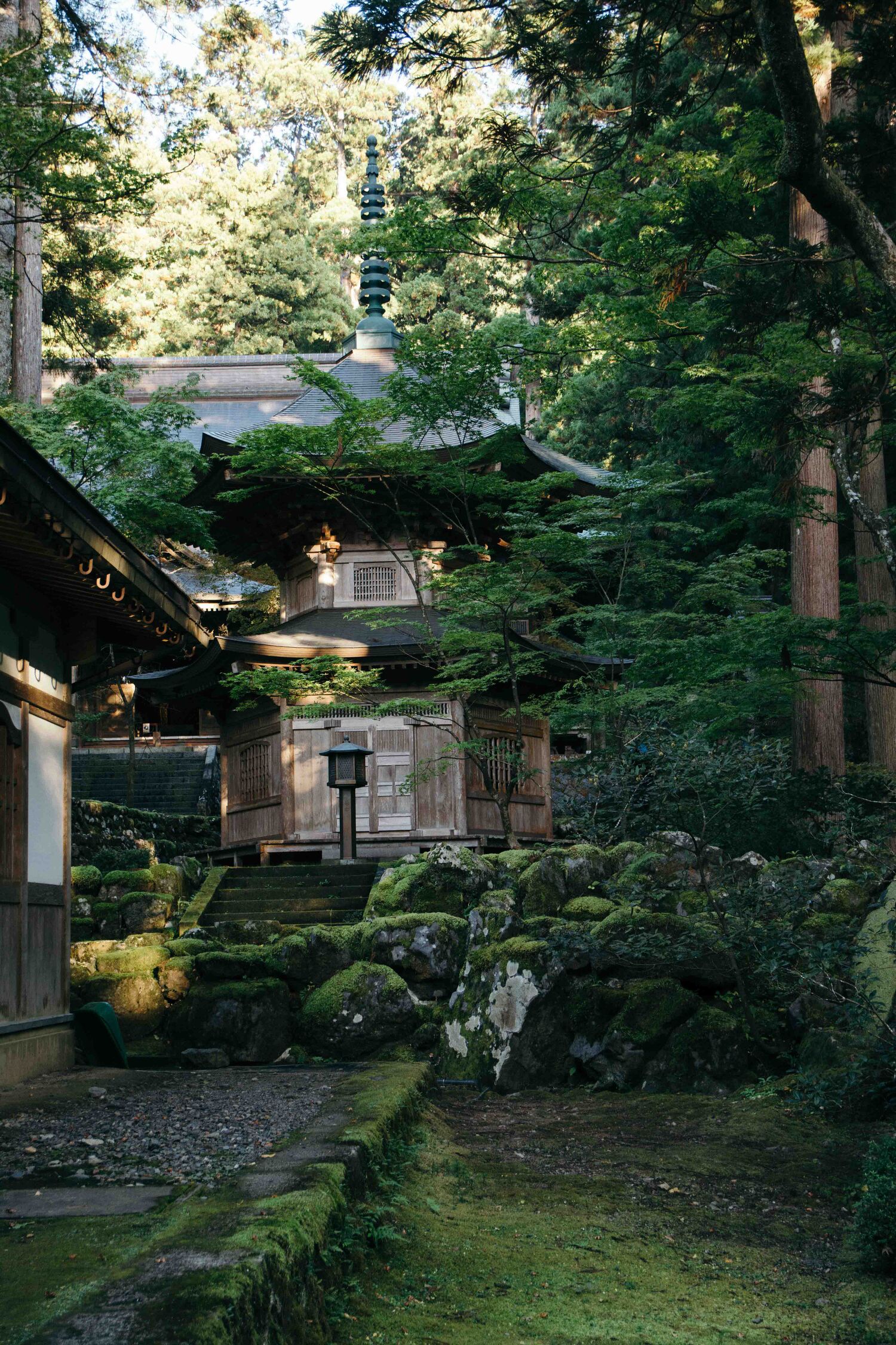Visiter et dormir dans le temple zazen Eiheiji dans la préfecture de Fukuin, au Japon